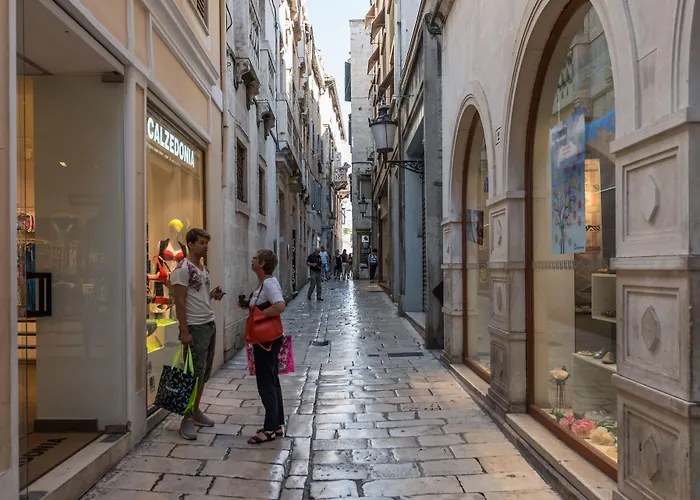 Aurum Templi Apartment