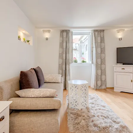 Appartement Aurum Templi Split