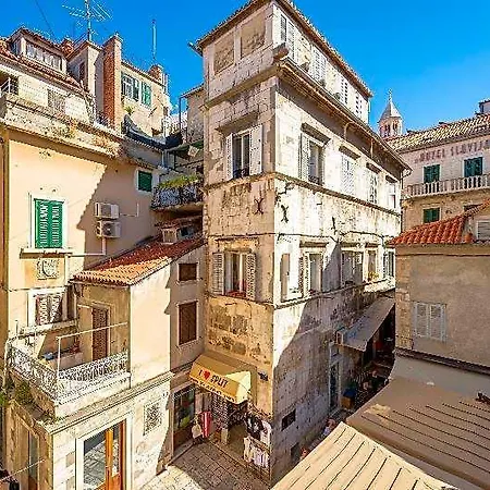 Aurum Templi Appartement Split