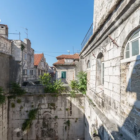 Aurum Templi Appartement Split